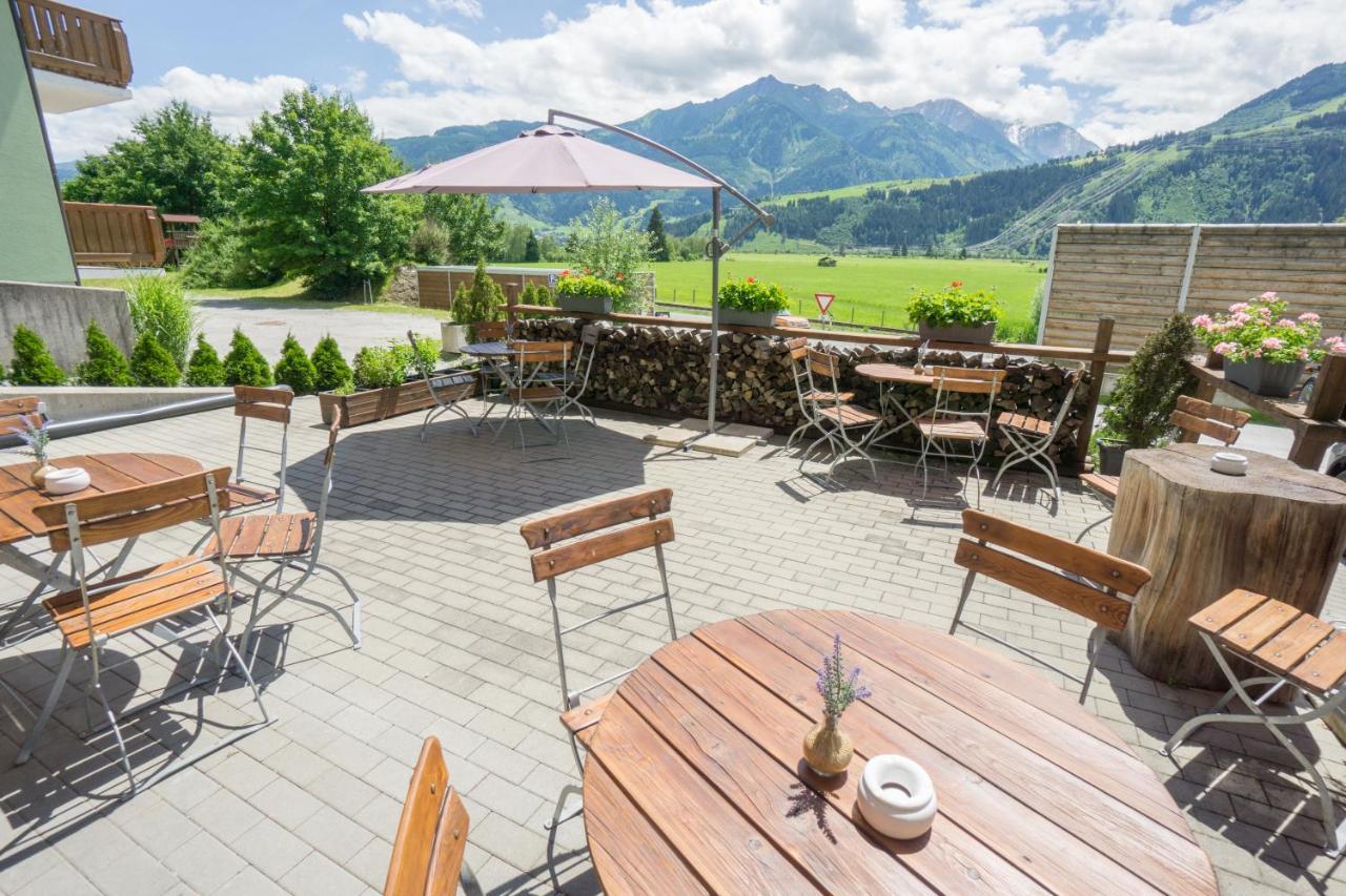 Praga Apartments & Restaurant Zell Am See-Kaprun Piesendorf Eksteriør bilde